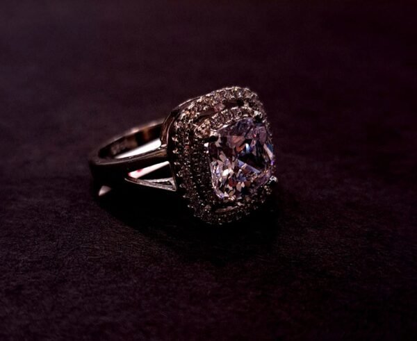 925 Sterling Silver Emerald Cut Stone Ring - Image 3