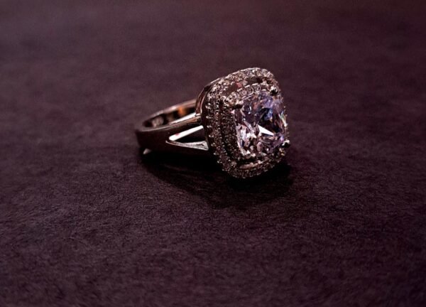 925 Sterling Silver Emerald Cut Stone Ring - Image 2